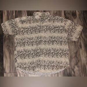 Natural Issue Wrinkle Free All Over Fish Print Button Down Shirt Mens size XL